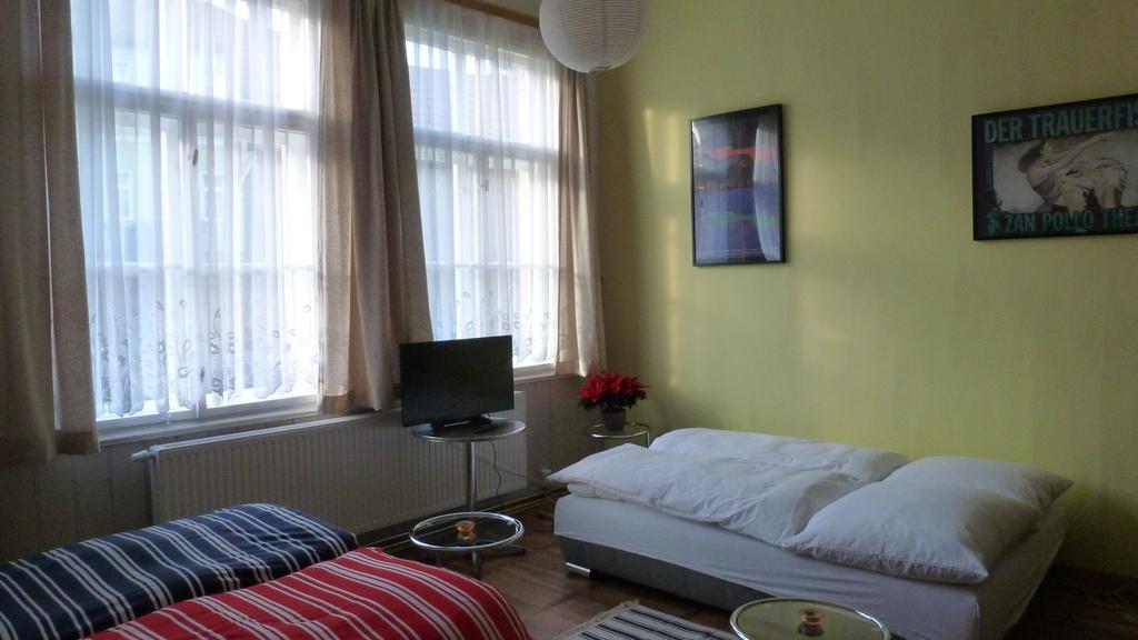 Alte Schule Apartment Tambach-Dietharz Room photo